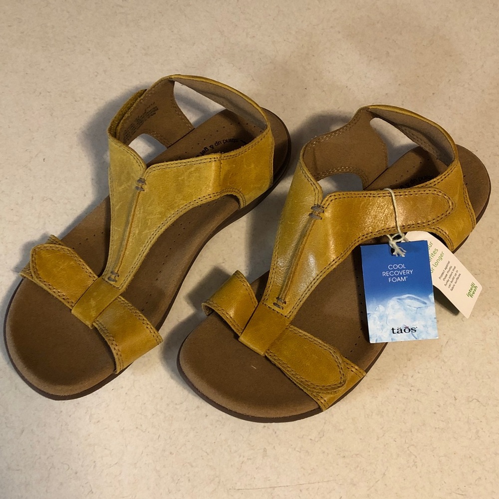 NWT Taos Memory Foam Sandals - Picture 2 of 9